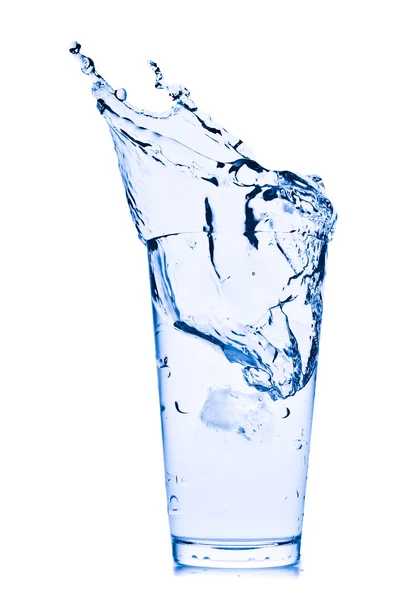 Rozprysk wody w szkle — Zdjęcie stockowe