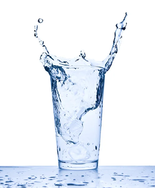 Stropire de apă în sticlă — Fotografie, imagine de stoc