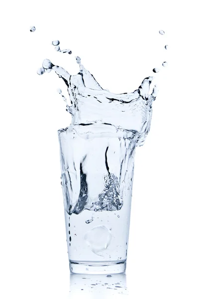 Rozprysk wody w szkle — Zdjęcie stockowe