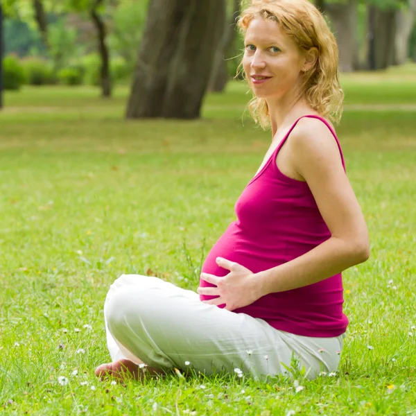 怀孕妇女 免版税图库照片