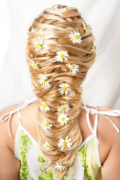 Flower hairdress — Stock Photo, Image