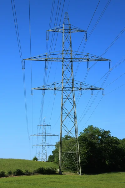 Elektrische pylonen — Stockfoto