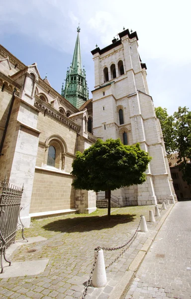 Katedrála sv. Petra v Ženevě, Švýcarsko — Stock fotografie