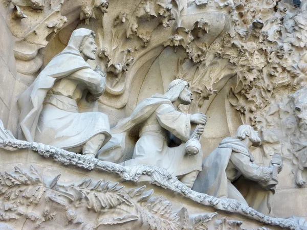Esculturas na igreja Sagrada família, Barcelona, Espanha — Fotografia de Stock