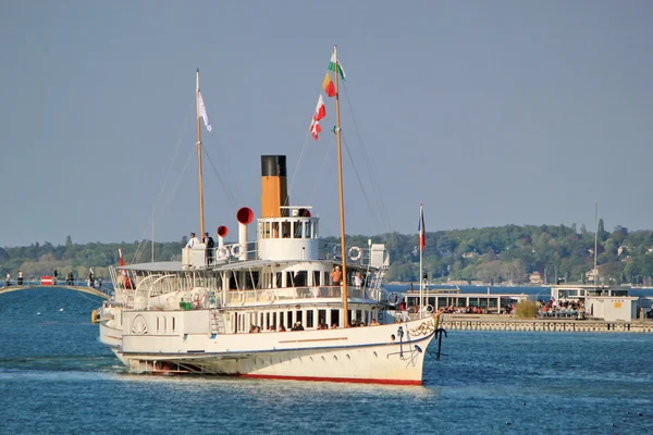 古い蒸気船、ジュネーブ、スイス. — ストック写真