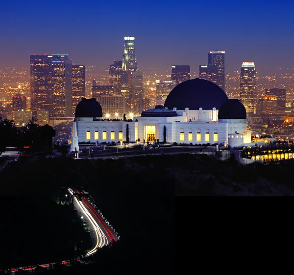 Landmark Griffith Observatory em Los Angeles, Califórnia — Fotografia de Stock