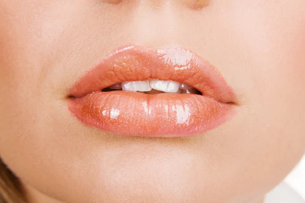 Lindos lábios femininos — Fotografia de Stock