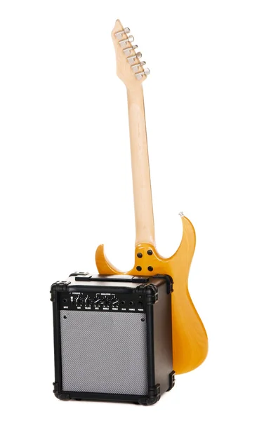 Chitarra elettrica con amplificatore — Foto Stock