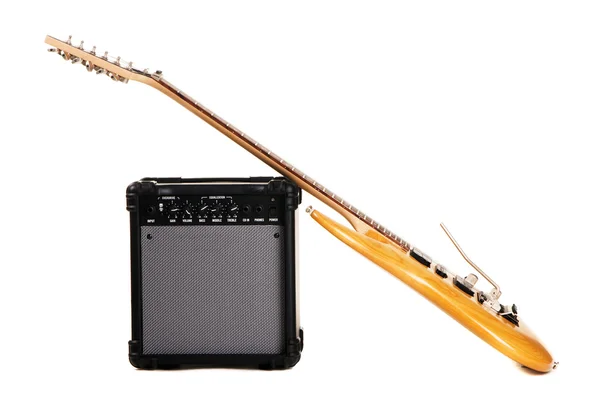 Gitara elektryczna ze wzmacniaczem — Zdjęcie stockowe