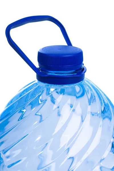 Бутылка воды изолирована на белом — стоковое фото