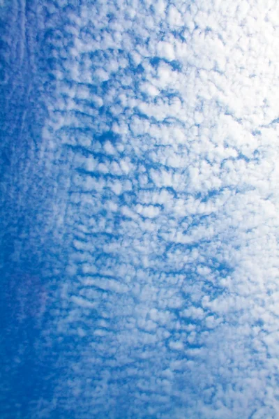 푸른 흐린 하늘 — 스톡 사진