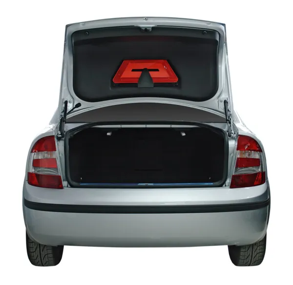 Rear view of a car with an open trunk — Stock Photo, Image