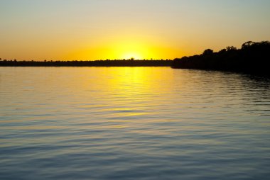 zambezi Nehri üzerinde güneş ayarı