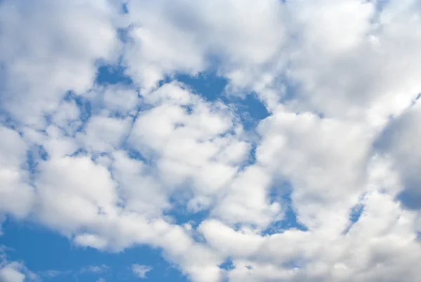 Wolken met blauwe lucht Stockfoto
