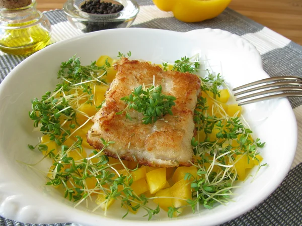 Fish with yellow pepper and cress — Stock Photo, Image
