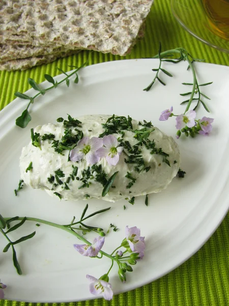 Herb curd with cuckoo flower — Stock Photo, Image