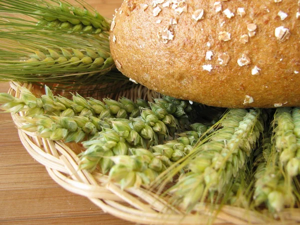Bread and grains — Stock Photo, Image