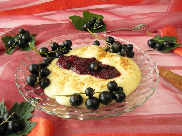 stock image Dessert topping with berries in cassis