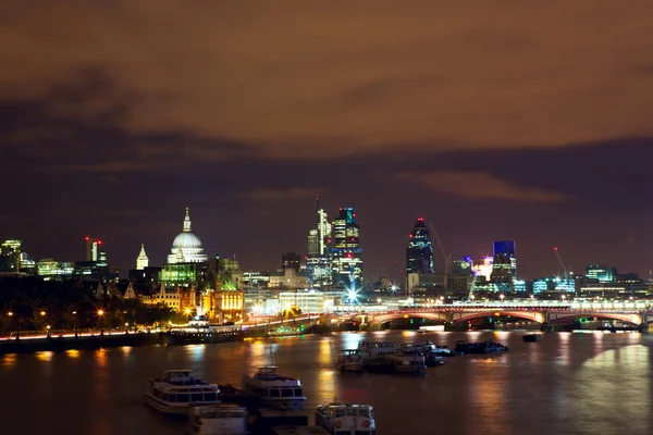 Londýn v soumraku — Stock fotografie