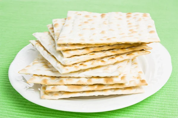 Куча еврейского хлеба Маца — стоковое фото