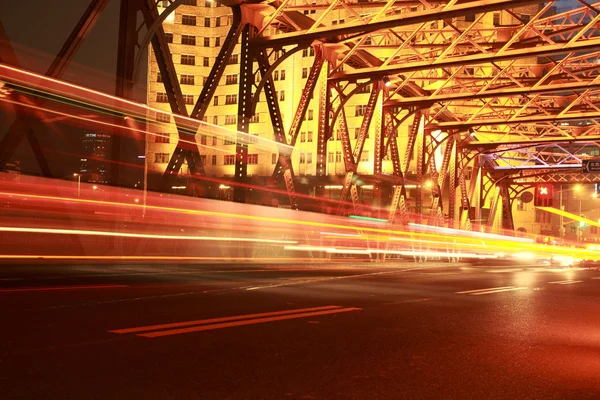 Şehirdeki köprü — Stok fotoğraf