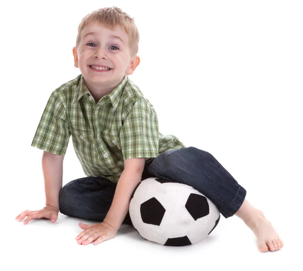 Маленький хлопчик з футболом 2 — стокове фото