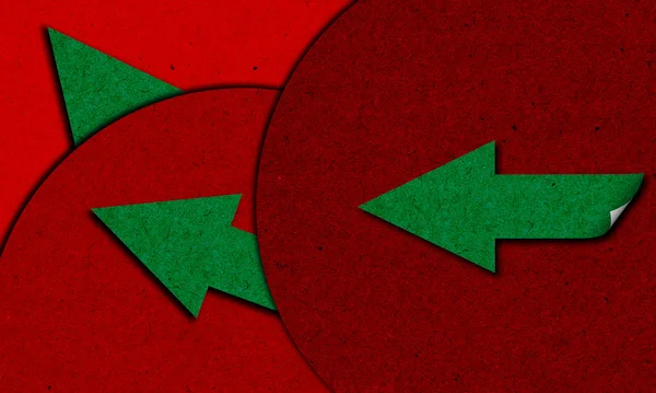 Círculos de papel rojo con flechas — Foto de Stock