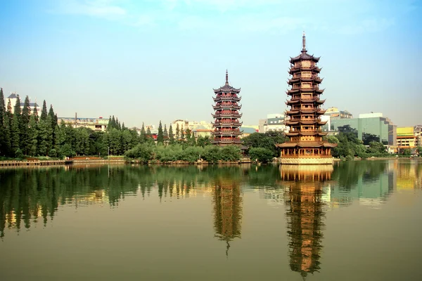 Golden and silver tower in the lake in the lake — Stock Photo, Image