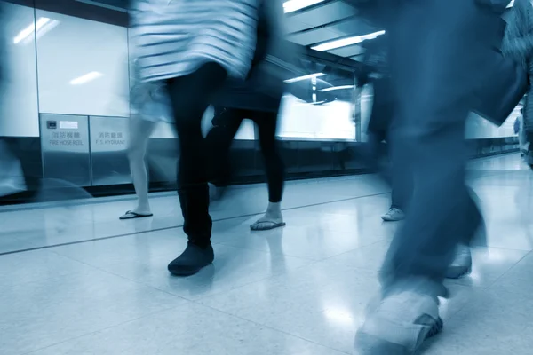 Passenger in the metro channel — Stockfoto