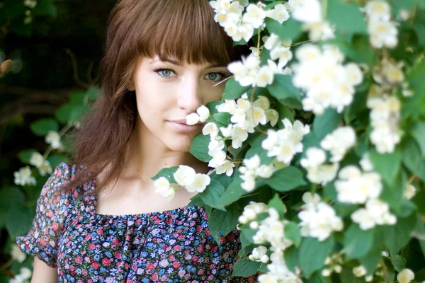 Closeup portrait of a beautiful girl — Stock Photo, Image