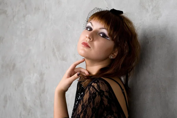 Närbild porträtt av en sexig gotisk flicka — Stockfoto