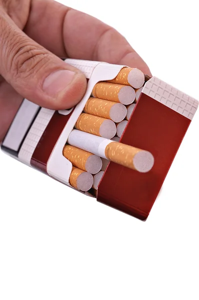 Boîte ouverte de cigarettes — Photo