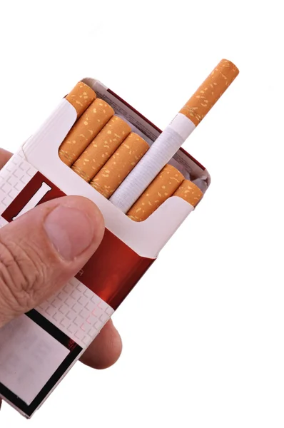 Confezione aperta di sigarette — Foto Stock