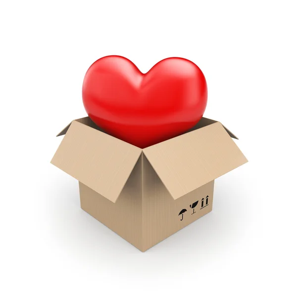 Картонная коробка с сердцем — стоковое фото