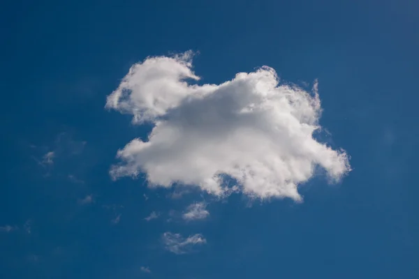 Mooie wolk in de hemel — Stockfoto