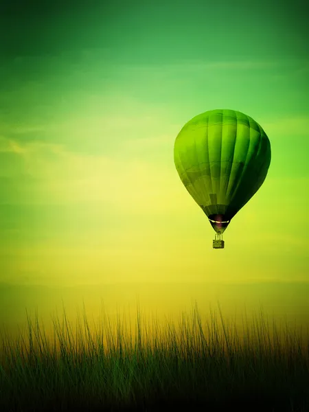 Luftballong flyger på sunrise — Stockfoto