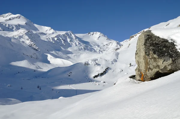 Zimowy krajobraz w wysokiej val martello — Zdjęcie stockowe