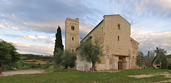 Opatství svatého Antimo (Abbazia di Sant'Antimo) — Stock fotografie