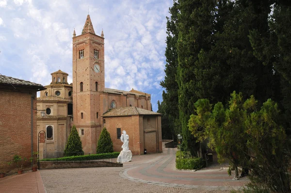 Abbazia di (Abbey of) Monte Oliveto Maggiore — Stock Photo, Image