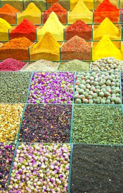 Istanbul egyptian spice market 02 clipart