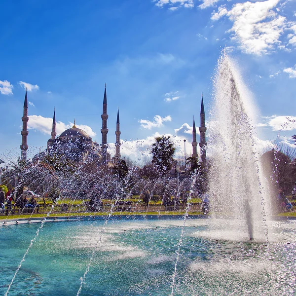 Blue Mosque with fountain 02 — Stock Photo, Image