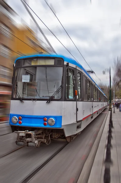 Le tramway d'Istanbul en mouvement — Photo
