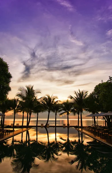 Infinity Pool sunrise — Stock Photo, Image