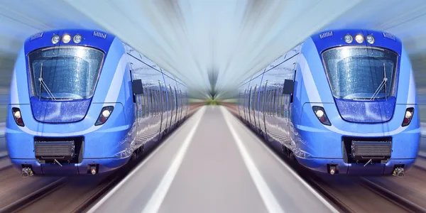 Trens azuis em movimento — Fotografia de Stock
