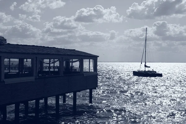 Bar junto al mar — Foto de Stock