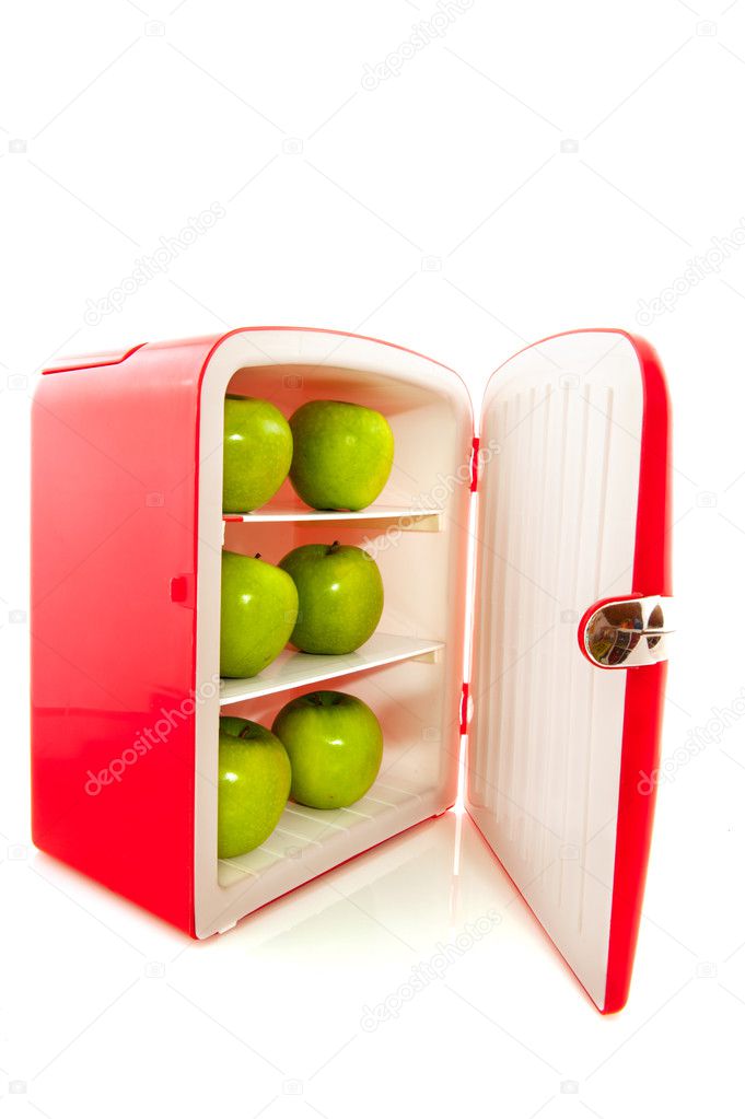 Refridgerator with green apples