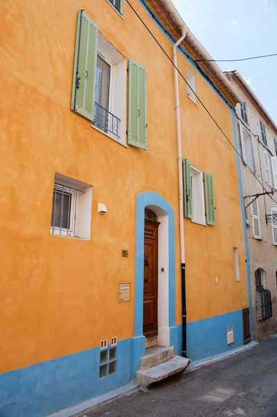 Kleurrijke Franse house — Stockfoto