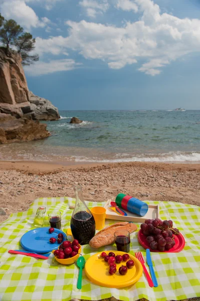 Picknick aan het strand — Stockfoto