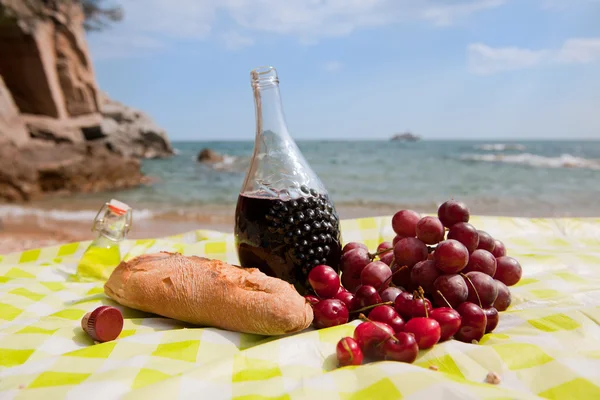 Vino fruta y pan — Foto de Stock