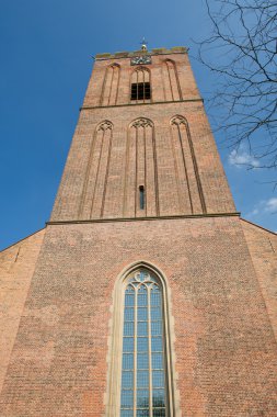 Hollanda'da kilise kule